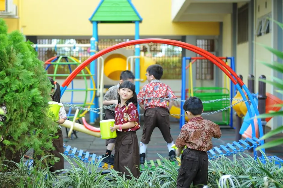 Mengapa Sekolah Favorit Bukan Sekadar Nama Besar
